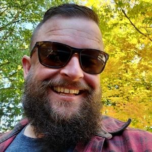 Meet your Posher, Bee